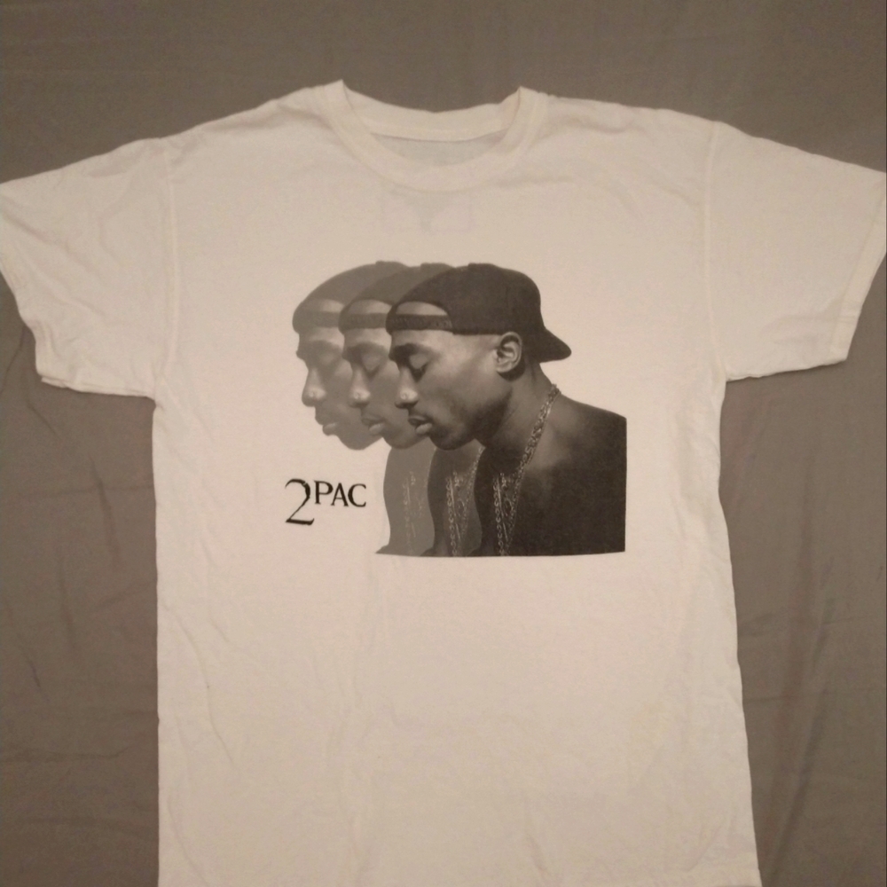 Men's Medium 2Pac Tshirt